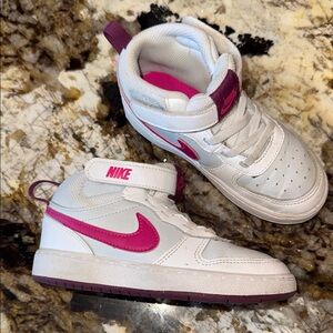 Nike Kids White and Magenta Sneakers
